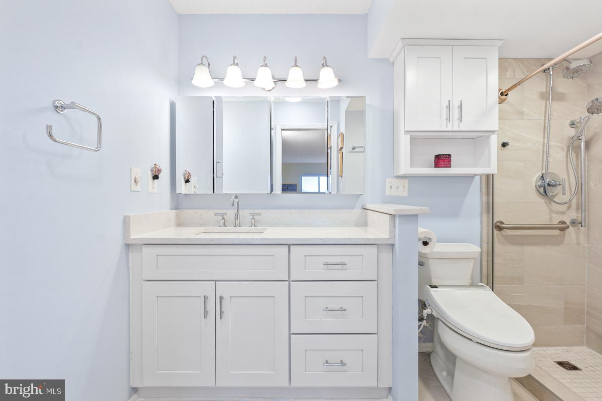 5901 MOUNT EAGLE DR #509, ALEXANDRIA, Virginia 22303, 2 Bedrooms Bedrooms, 8 Rooms Rooms,2 BathroomsBathrooms,Residential,For sale,5901 MOUNT EAGLE DR #509,VAFX2239236 MLS # VAFX2239236