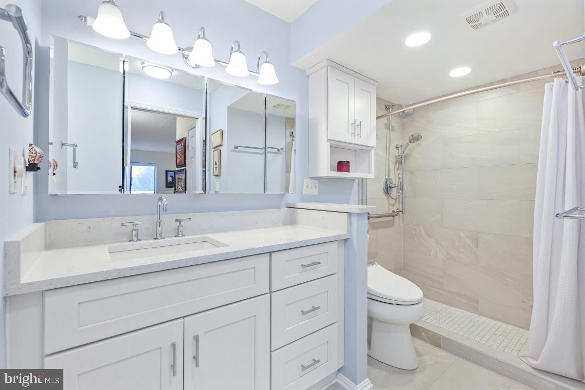 5901 MOUNT EAGLE DR #509, ALEXANDRIA, Virginia 22303, 2 Bedrooms Bedrooms, 8 Rooms Rooms,2 BathroomsBathrooms,Residential,For sale,5901 MOUNT EAGLE DR #509,VAFX2239236 MLS # VAFX2239236