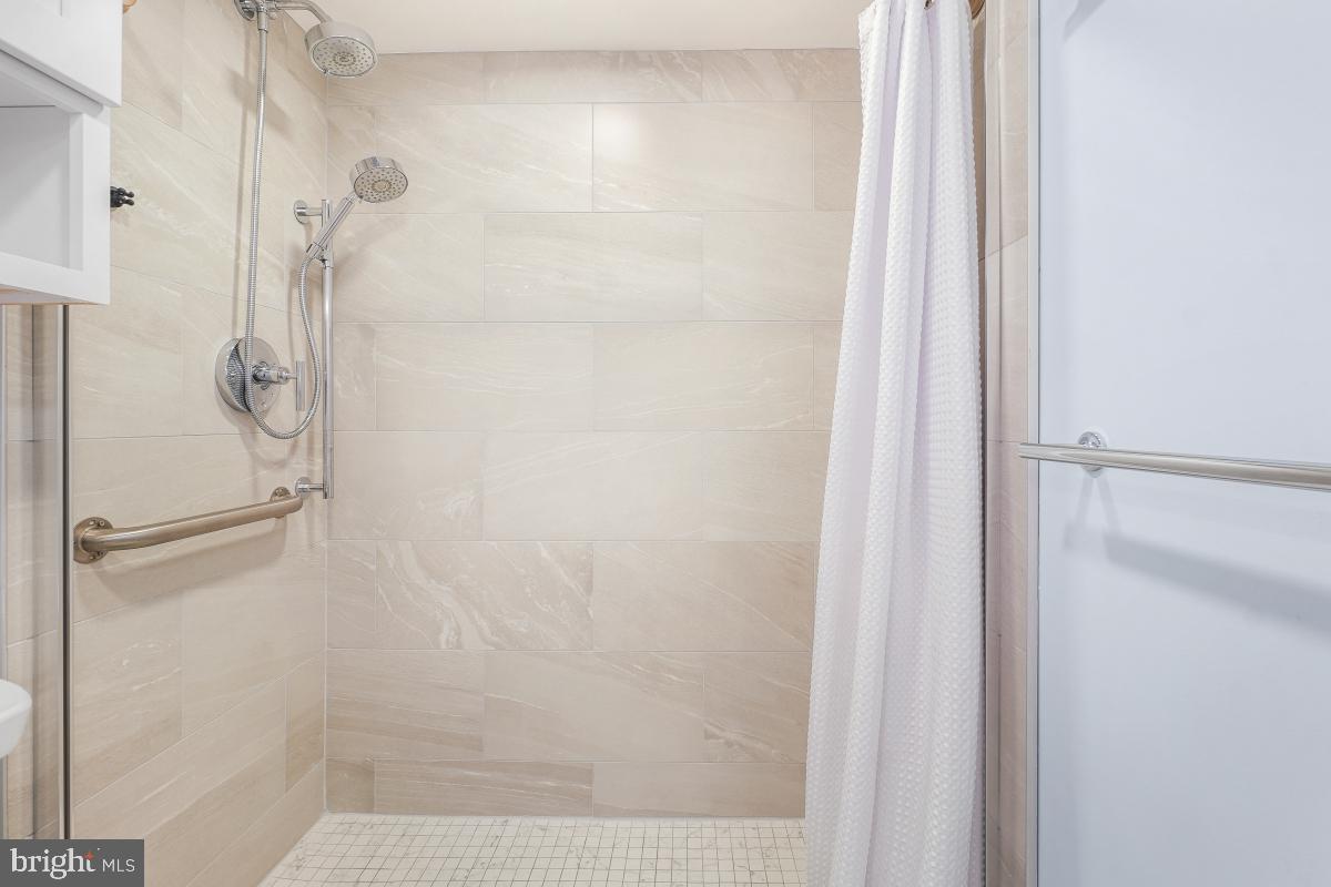5901 MOUNT EAGLE DR #509, ALEXANDRIA, Virginia 22303, 2 Bedrooms Bedrooms, 8 Rooms Rooms,2 BathroomsBathrooms,Residential,For sale,5901 MOUNT EAGLE DR #509,VAFX2239236 MLS # VAFX2239236