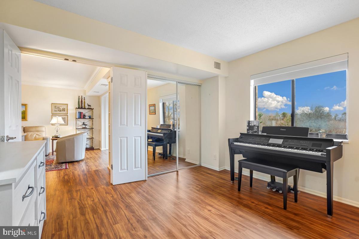 5901 MOUNT EAGLE DR #509, ALEXANDRIA, Virginia 22303, 2 Bedrooms Bedrooms, 8 Rooms Rooms,2 BathroomsBathrooms,Residential,For sale,5901 MOUNT EAGLE DR #509,VAFX2239236 MLS # VAFX2239236
