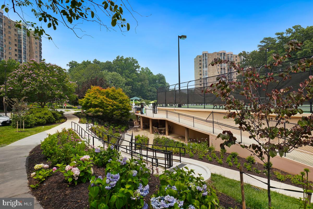 5901 MOUNT EAGLE DR #509, ALEXANDRIA, Virginia 22303, 2 Bedrooms Bedrooms, 8 Rooms Rooms,2 BathroomsBathrooms,Residential,For sale,5901 MOUNT EAGLE DR #509,VAFX2239236 MLS # VAFX2239236