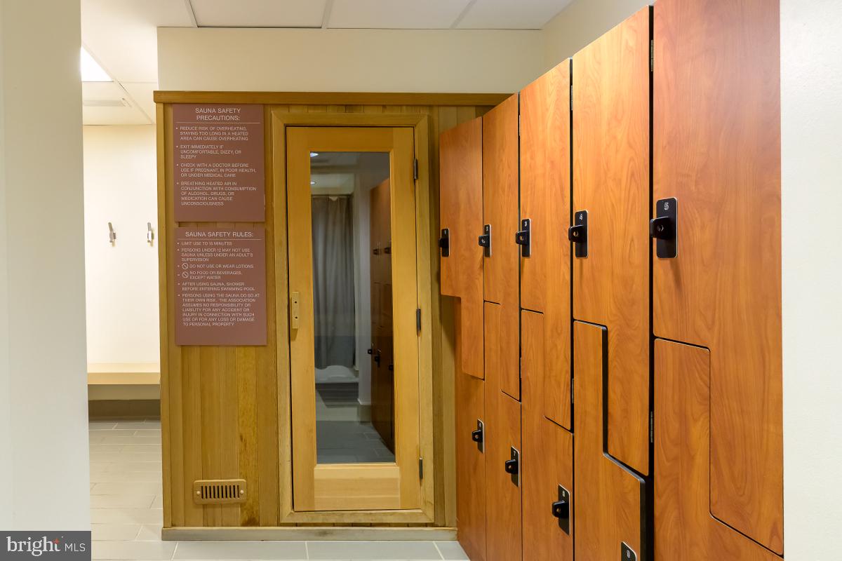 5901 MOUNT EAGLE DR #509, ALEXANDRIA, Virginia 22303, 2 Bedrooms Bedrooms, 8 Rooms Rooms,2 BathroomsBathrooms,Residential,For sale,5901 MOUNT EAGLE DR #509,VAFX2239236 MLS # VAFX2239236