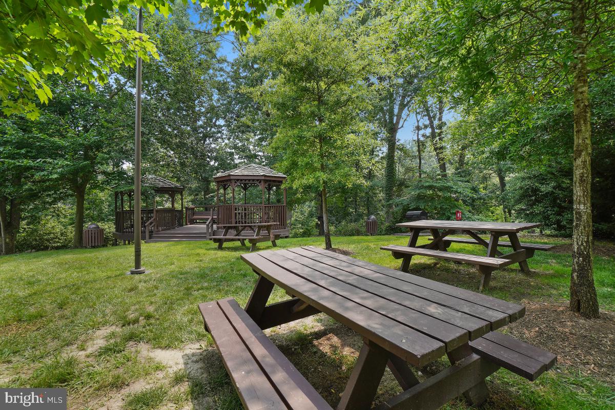 5901 MOUNT EAGLE DR #509, ALEXANDRIA, Virginia 22303, 2 Bedrooms Bedrooms, 8 Rooms Rooms,2 BathroomsBathrooms,Residential,For sale,5901 MOUNT EAGLE DR #509,VAFX2239236 MLS # VAFX2239236