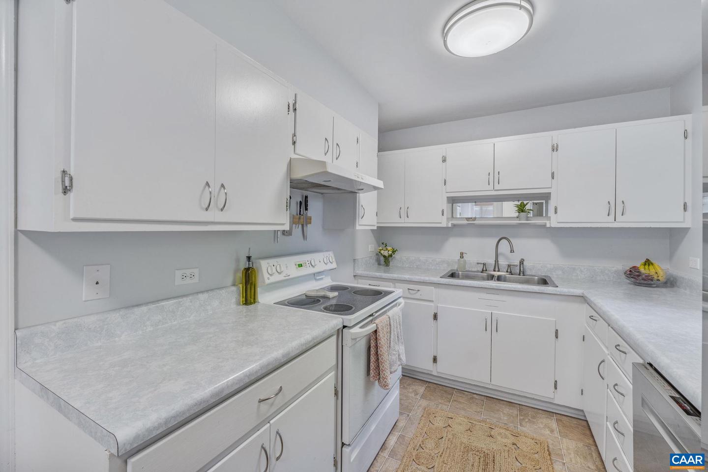 1117 LITTLE HIGH ST, CHARLOTTESVILLE, Virginia 22902, 5 Bedrooms Bedrooms, ,4 BathroomsBathrooms,Residential,For sale,1117 LITTLE HIGH ST,664200 MLS # 664200