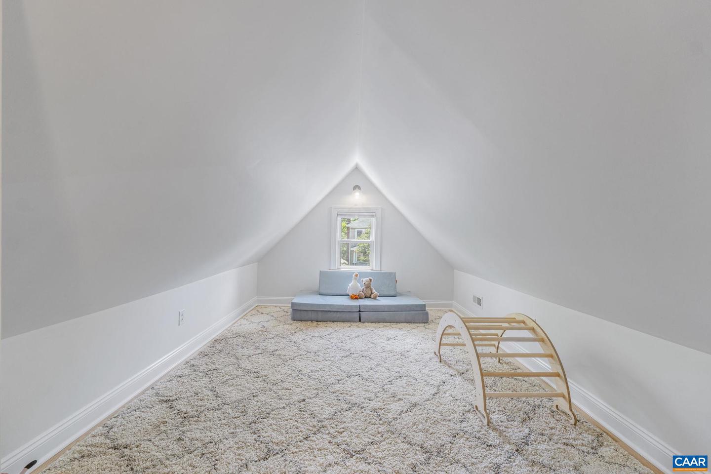 1117 LITTLE HIGH ST, CHARLOTTESVILLE, Virginia 22902, 5 Bedrooms Bedrooms, ,4 BathroomsBathrooms,Residential,For sale,1117 LITTLE HIGH ST,664200 MLS # 664200