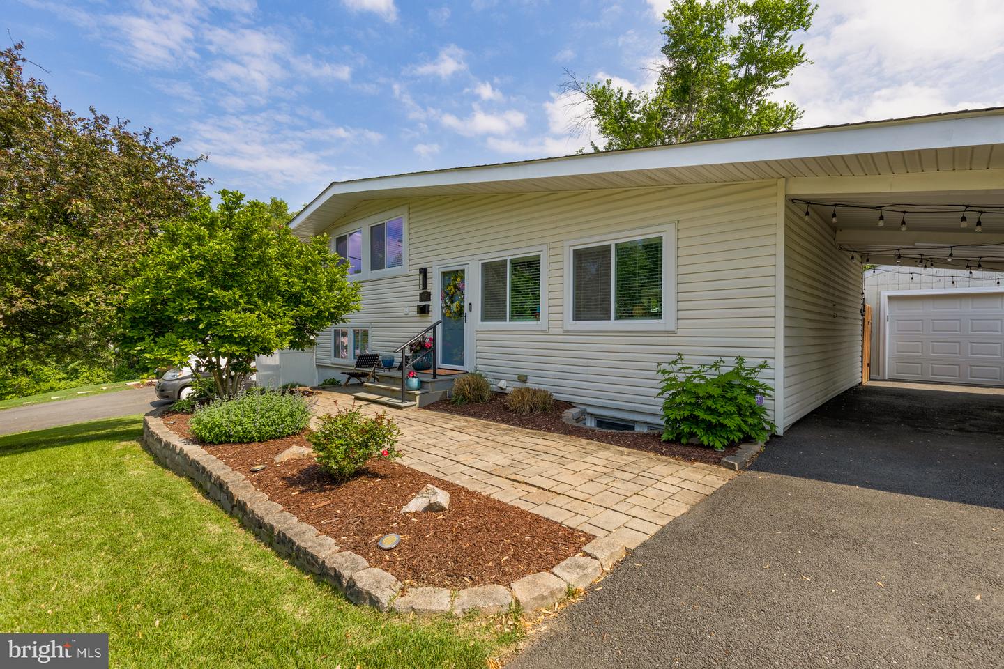 4117 DUVAWN ST, ALEXANDRIA, Virginia 22310, 4 Bedrooms Bedrooms, ,2 BathroomsBathrooms,Residential,For sale,4117 DUVAWN ST,VAFX2239202 MLS # VAFX2239202
