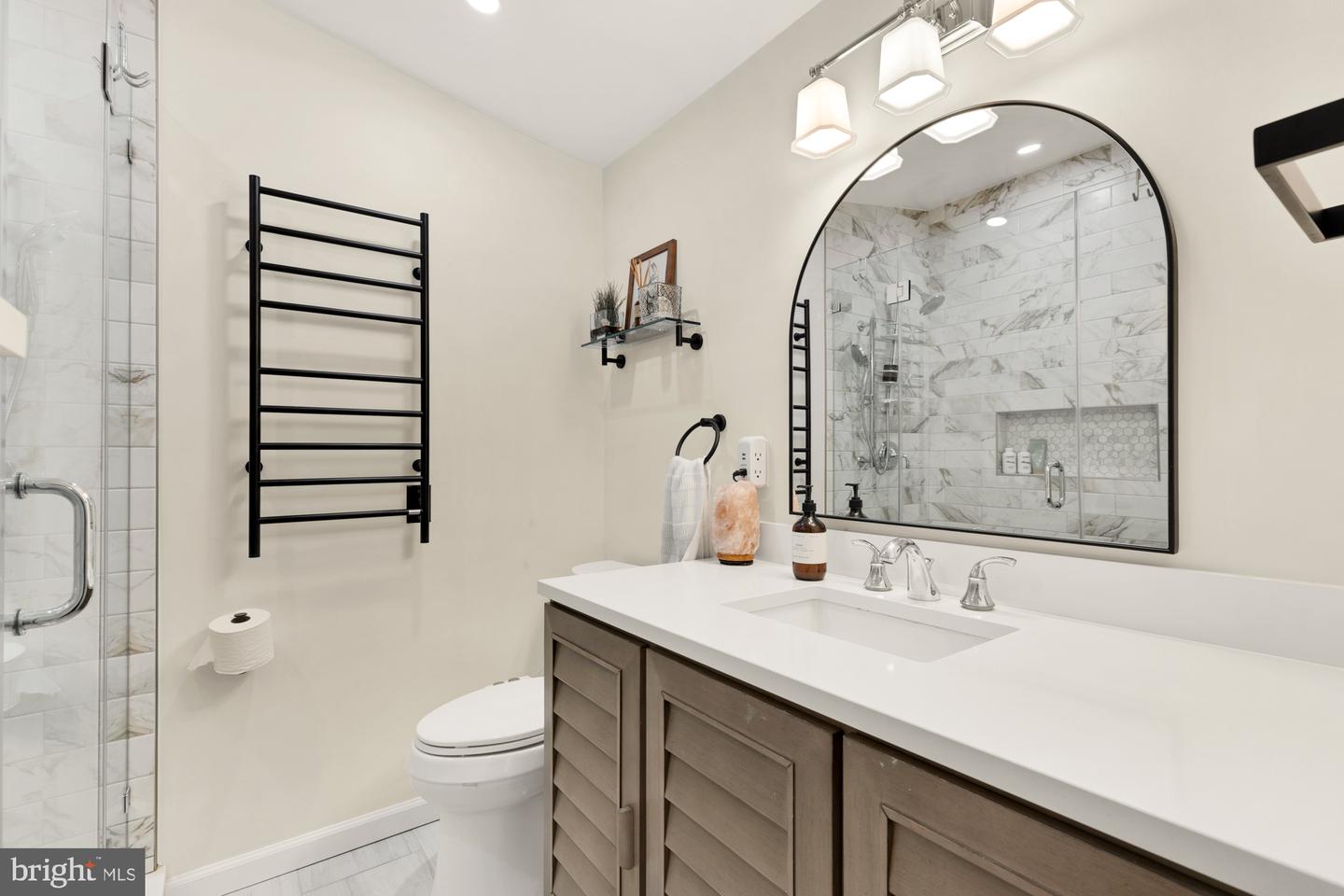 4117 DUVAWN ST, ALEXANDRIA, Virginia 22310, 4 Bedrooms Bedrooms, ,2 BathroomsBathrooms,Residential,For sale,4117 DUVAWN ST,VAFX2239202 MLS # VAFX2239202