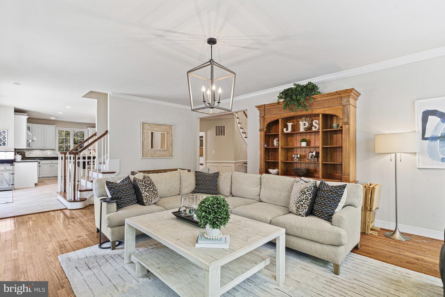 1912 CORLISS CT, MCLEAN, Virginia 22101, 4 Bedrooms Bedrooms, ,4 BathroomsBathrooms,Residential,For sale,1912 CORLISS CT,VAFX2239234 MLS # VAFX2239234
