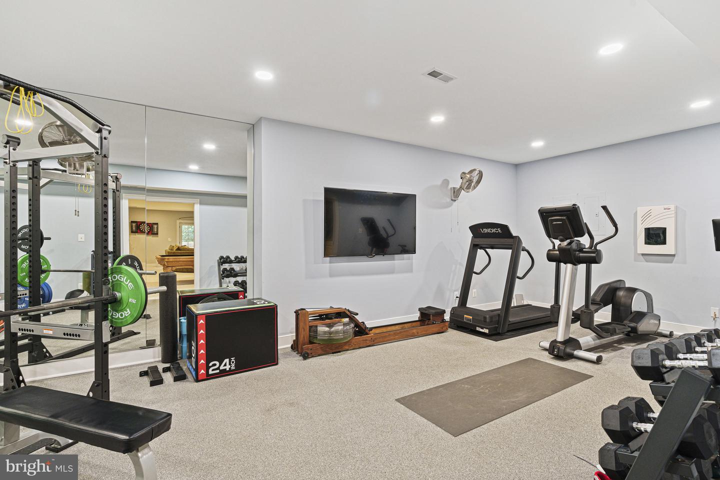 1912 CORLISS CT, MCLEAN, Virginia 22101, 4 Bedrooms Bedrooms, ,4 BathroomsBathrooms,Residential,For sale,1912 CORLISS CT,VAFX2239234 MLS # VAFX2239234