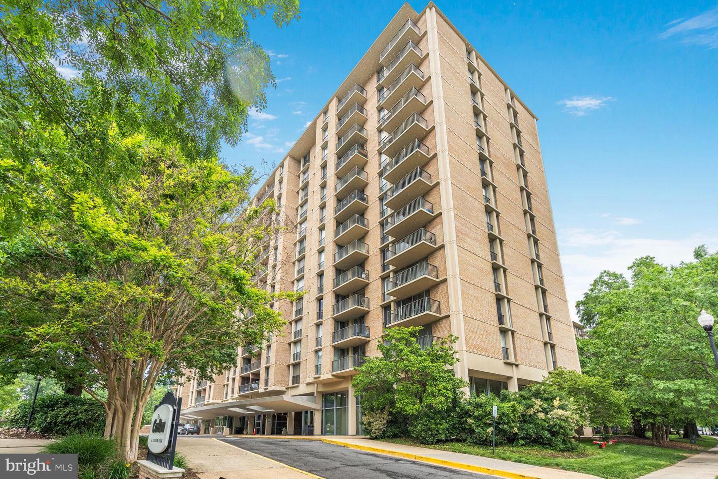 4600 S FOUR MILE RUN DR S #1014, ARLINGTON, Virginia 22204, 1 Bedroom Bedrooms, ,1 BathroomBathrooms,Residential,For sale,4600 S FOUR MILE RUN DR S #1014,VAAR2057192 MLS # VAAR2057192