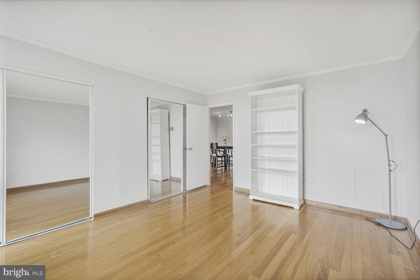 4600 S FOUR MILE RUN DR S #1014, ARLINGTON, Virginia 22204, 1 Bedroom Bedrooms, ,1 BathroomBathrooms,Residential,For sale,4600 S FOUR MILE RUN DR S #1014,VAAR2057192 MLS # VAAR2057192