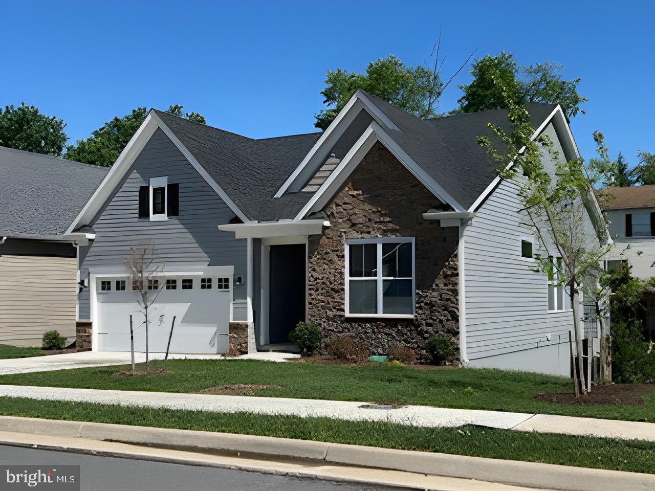 112 AMBERFIELD CT, WINCHESTER, Virginia 22602, 2 Bedrooms Bedrooms, 11 Rooms Rooms,2 BathroomsBathrooms,Residential,For sale,112 AMBERFIELD CT,VAFV2034006 MLS # VAFV2034006