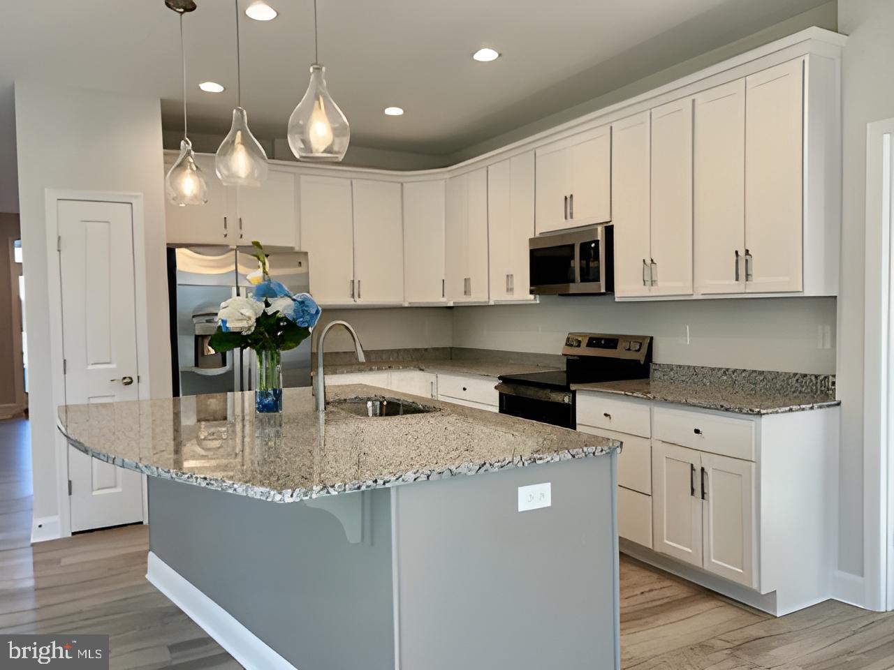 112 AMBERFIELD CT, WINCHESTER, Virginia 22602, 2 Bedrooms Bedrooms, 11 Rooms Rooms,2 BathroomsBathrooms,Residential,For sale,112 AMBERFIELD CT,VAFV2034006 MLS # VAFV2034006