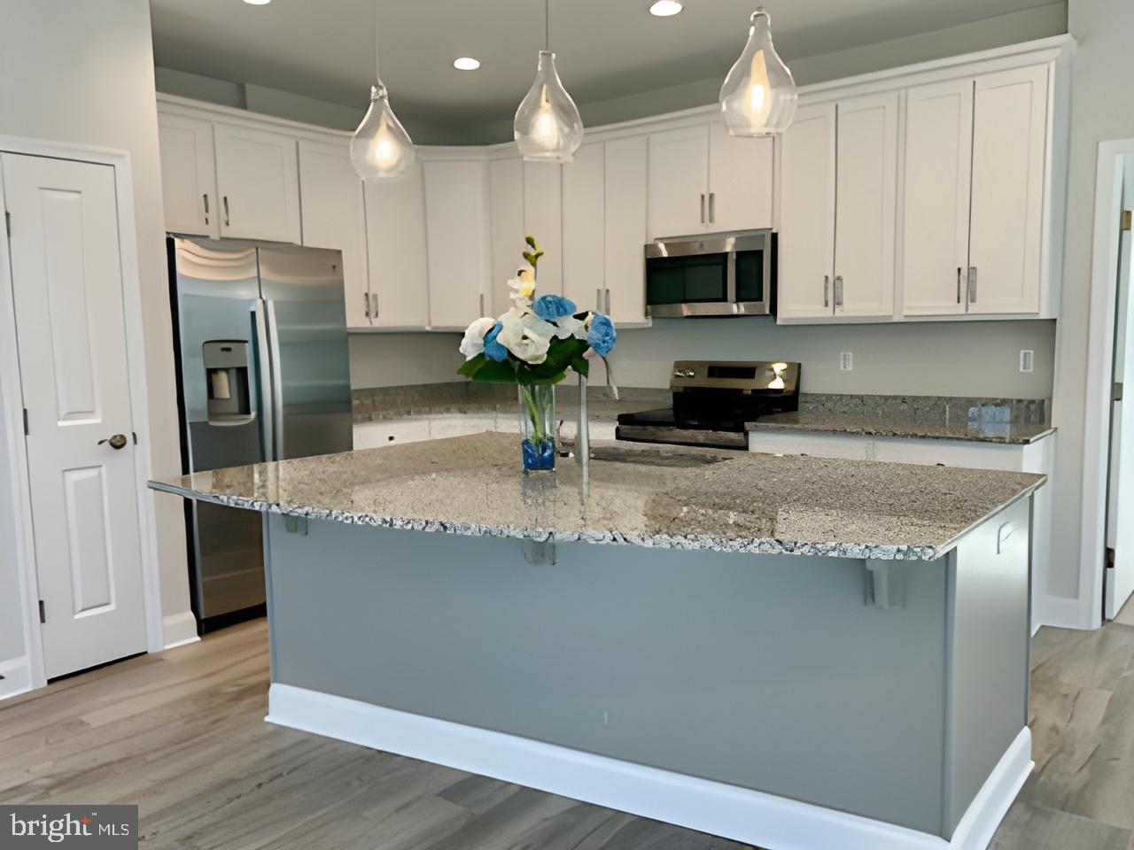 112 AMBERFIELD CT, WINCHESTER, Virginia 22602, 2 Bedrooms Bedrooms, 11 Rooms Rooms,2 BathroomsBathrooms,Residential,For sale,112 AMBERFIELD CT,VAFV2034006 MLS # VAFV2034006