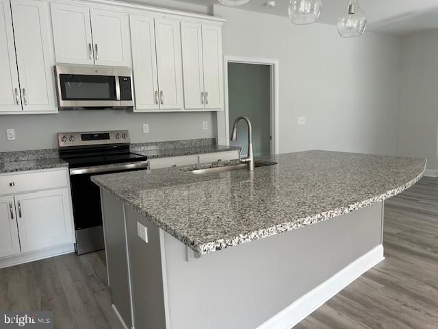 112 AMBERFIELD CT, WINCHESTER, Virginia 22602, 2 Bedrooms Bedrooms, 11 Rooms Rooms,2 BathroomsBathrooms,Residential,For sale,112 AMBERFIELD CT,VAFV2034006 MLS # VAFV2034006