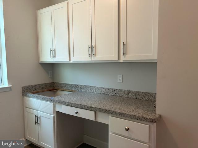 112 AMBERFIELD CT, WINCHESTER, Virginia 22602, 2 Bedrooms Bedrooms, 11 Rooms Rooms,2 BathroomsBathrooms,Residential,For sale,112 AMBERFIELD CT,VAFV2034006 MLS # VAFV2034006