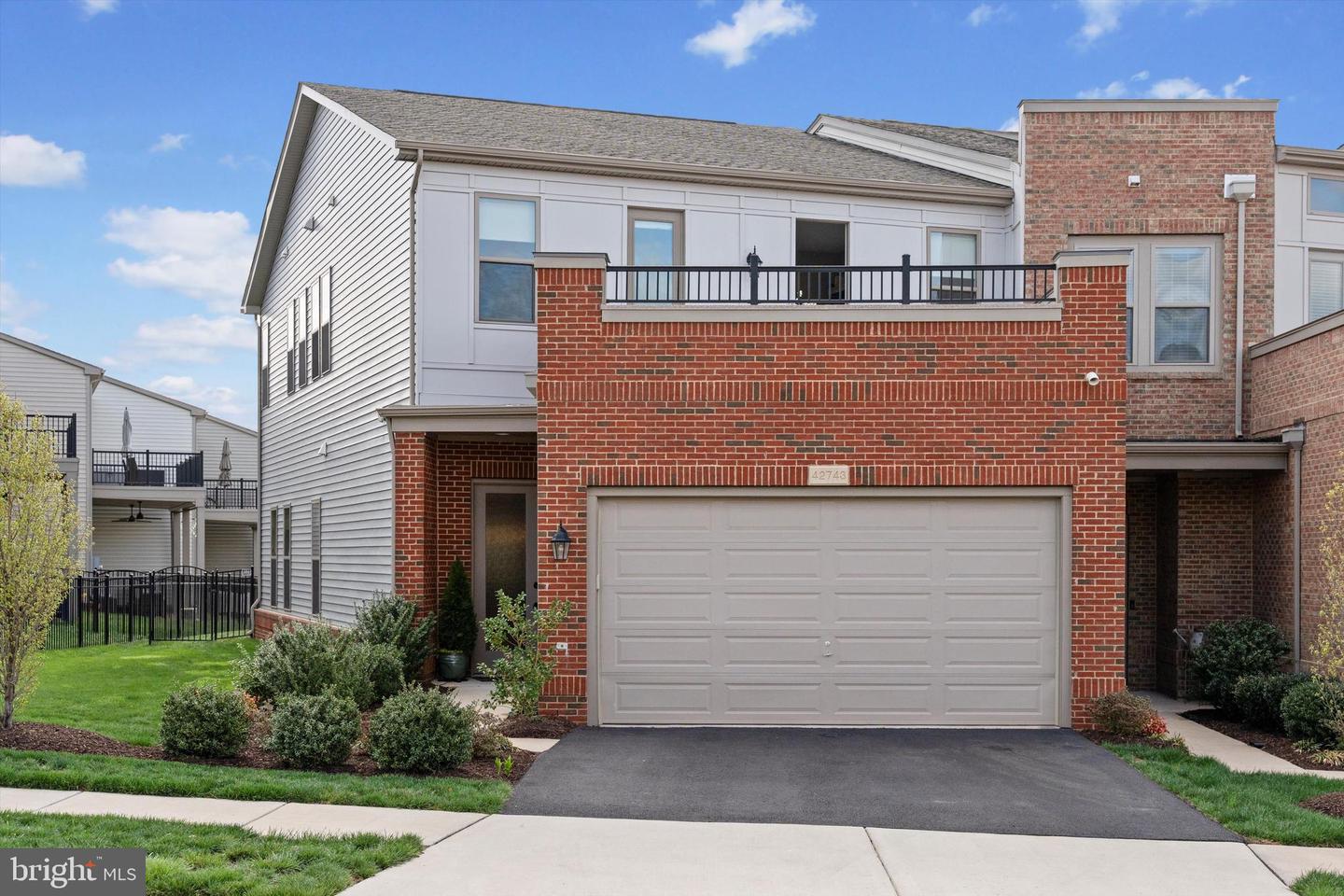 42743 CUMULUS TER, ASHBURN, Virginia 20148, 3 Bedrooms Bedrooms, ,2 BathroomsBathrooms,Residential,For sale,42743 CUMULUS TER,VALO2095828 MLS # VALO2095828