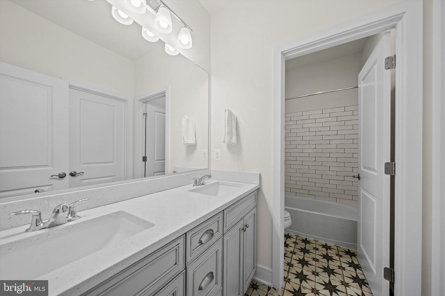 42743 CUMULUS TER, ASHBURN, Virginia 20148, 3 Bedrooms Bedrooms, ,2 BathroomsBathrooms,Residential,For sale,42743 CUMULUS TER,VALO2095828 MLS # VALO2095828
