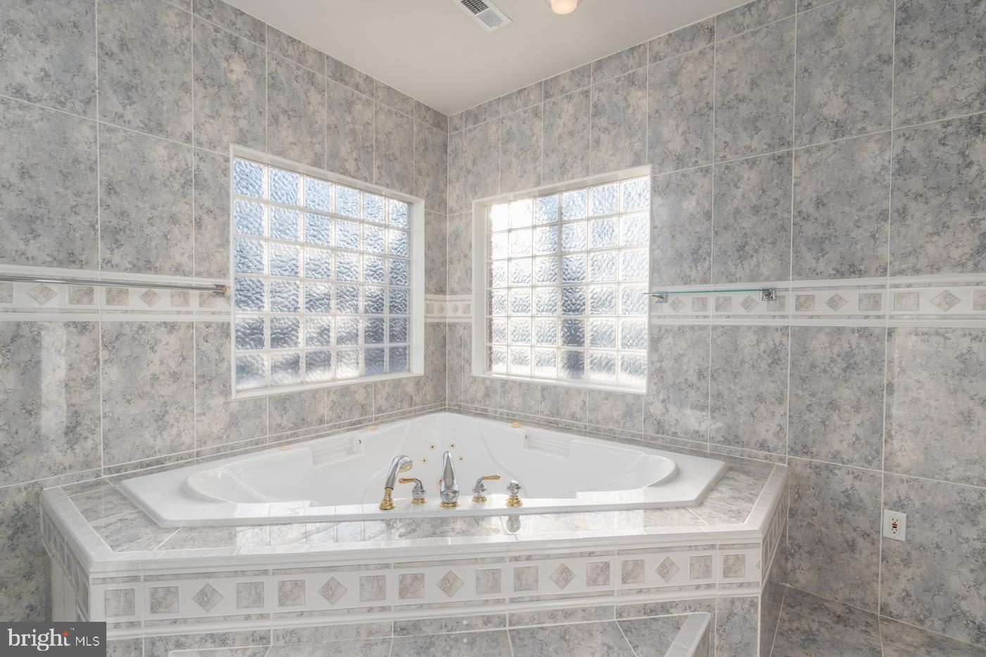 3714 FAIRWAYS CT, FREDERICKSBURG, Virginia 22408, 7 Bedrooms Bedrooms, ,6 BathroomsBathrooms,Residential,For sale,3714 FAIRWAYS CT,VASP2032926 MLS # VASP2032926