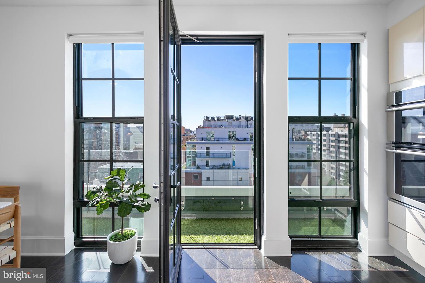 1011 M ST NW #903, WASHINGTON, District Of Columbia 20001, 2 Bedrooms Bedrooms, ,2 BathroomsBathrooms,Residential,For sale,1011 M ST NW #903,DCDC2199540 MLS # DCDC2199540