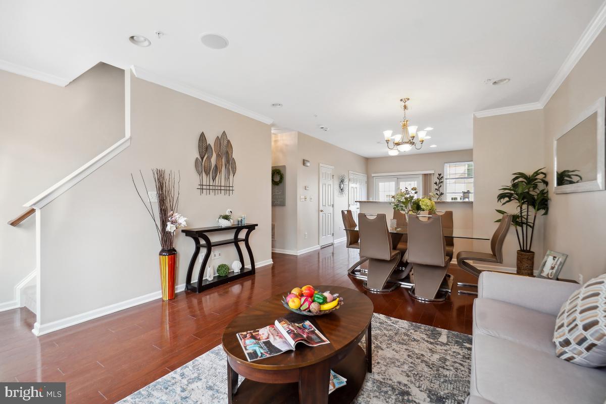 42812 SMALLWOOD TER, CHANTILLY, Virginia 20152, 3 Bedrooms Bedrooms, ,3 BathroomsBathrooms,Residential,For sale,42812 SMALLWOOD TER,VALO2095836 MLS # VALO2095836
