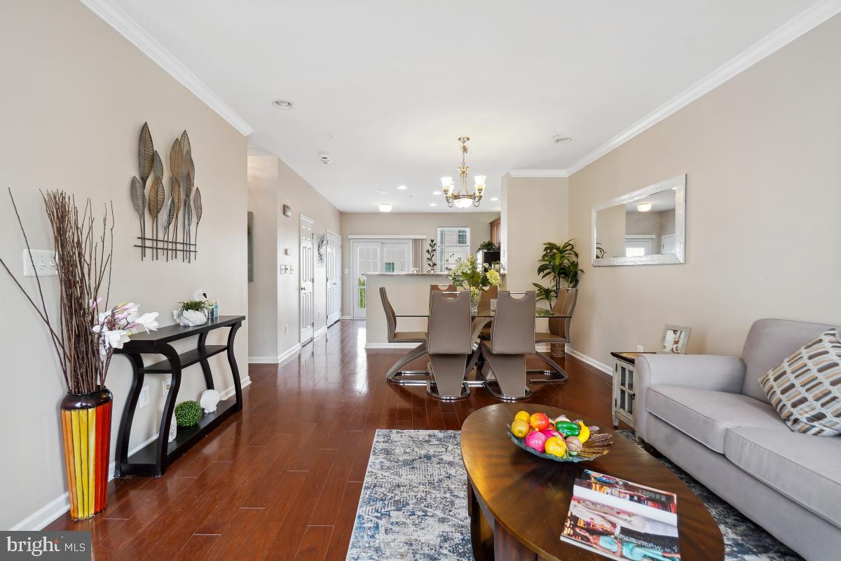 42812 SMALLWOOD TER, CHANTILLY, Virginia 20152, 3 Bedrooms Bedrooms, ,3 BathroomsBathrooms,Residential,For sale,42812 SMALLWOOD TER,VALO2095836 MLS # VALO2095836