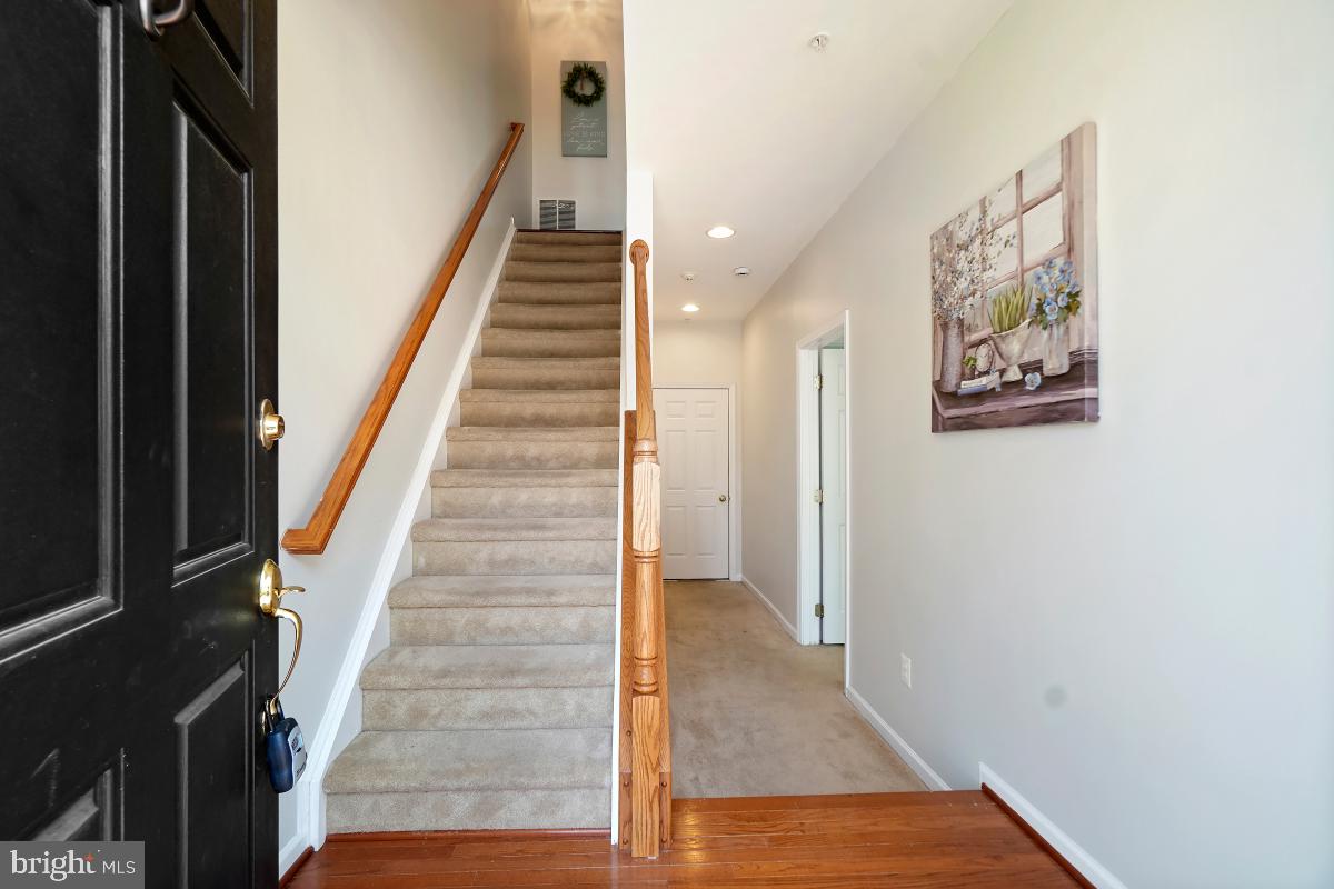 42812 SMALLWOOD TER, CHANTILLY, Virginia 20152, 3 Bedrooms Bedrooms, ,3 BathroomsBathrooms,Residential,For sale,42812 SMALLWOOD TER,VALO2095836 MLS # VALO2095836