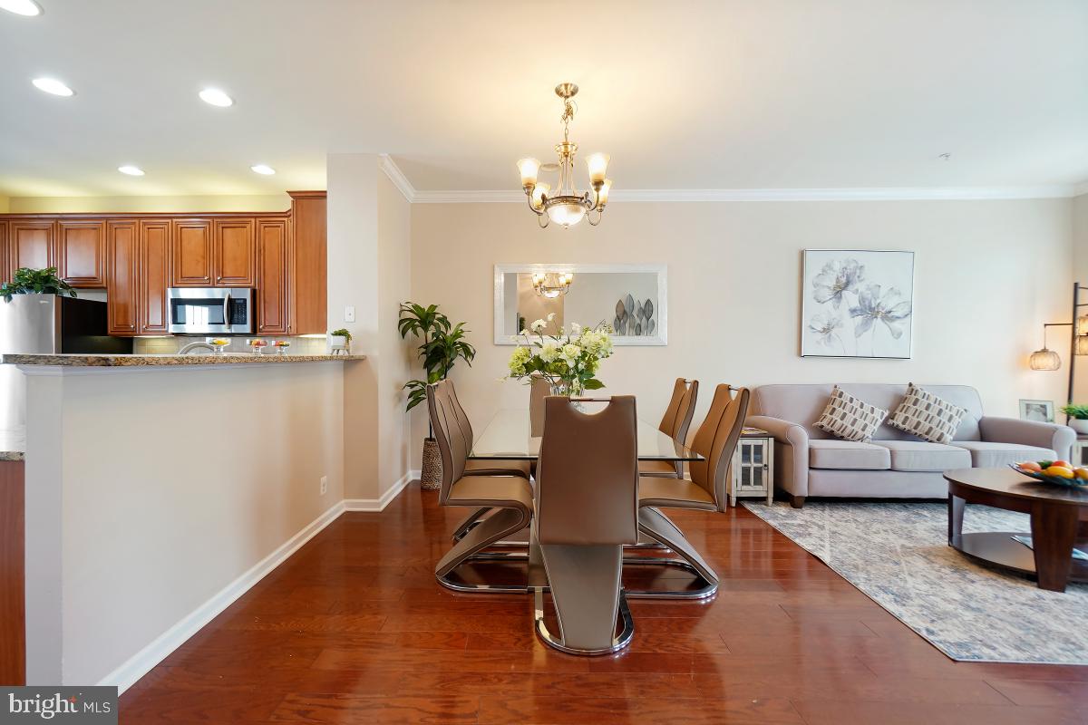 42812 SMALLWOOD TER, CHANTILLY, Virginia 20152, 3 Bedrooms Bedrooms, ,3 BathroomsBathrooms,Residential,For sale,42812 SMALLWOOD TER,VALO2095836 MLS # VALO2095836
