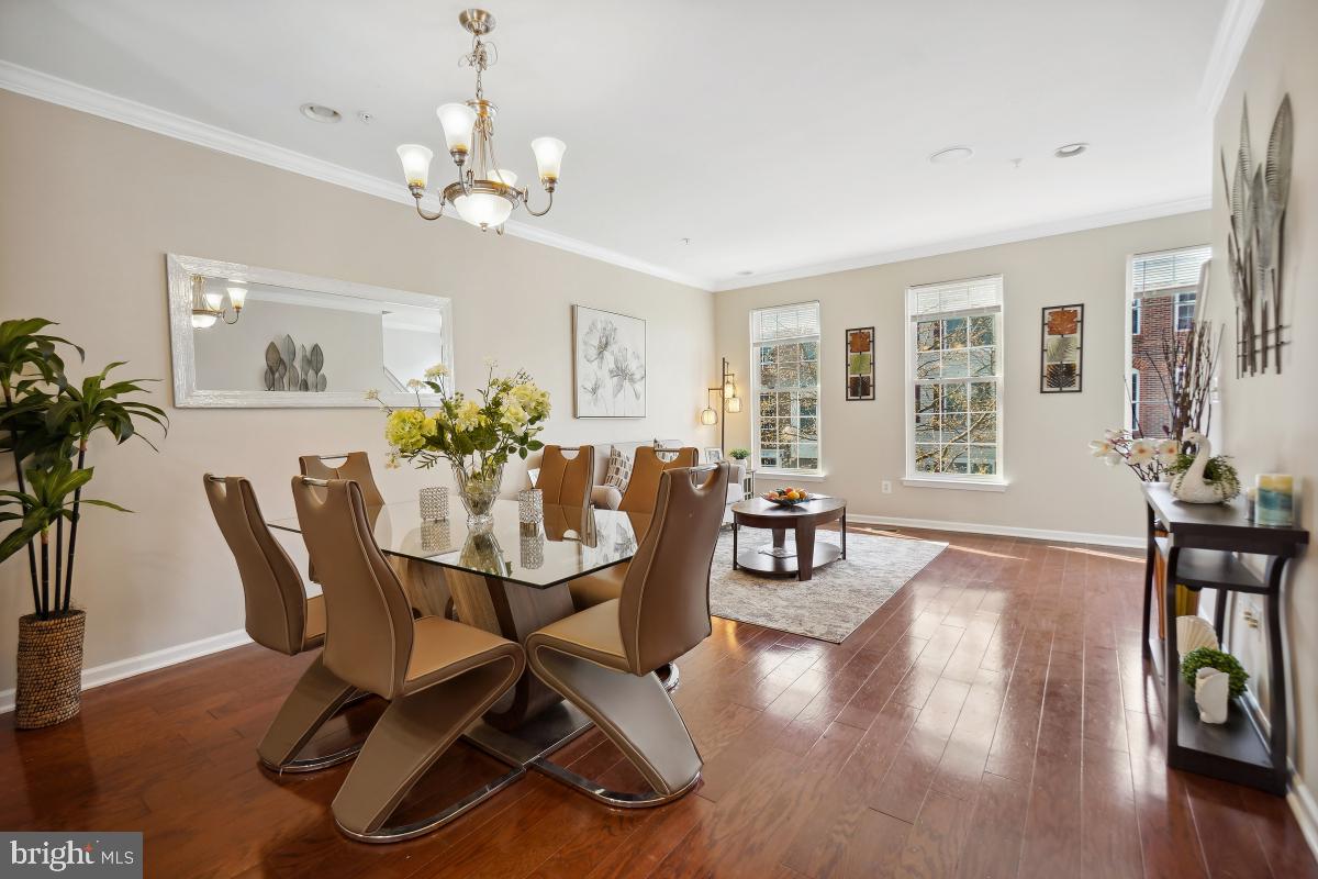 42812 SMALLWOOD TER, CHANTILLY, Virginia 20152, 3 Bedrooms Bedrooms, ,3 BathroomsBathrooms,Residential,For sale,42812 SMALLWOOD TER,VALO2095836 MLS # VALO2095836