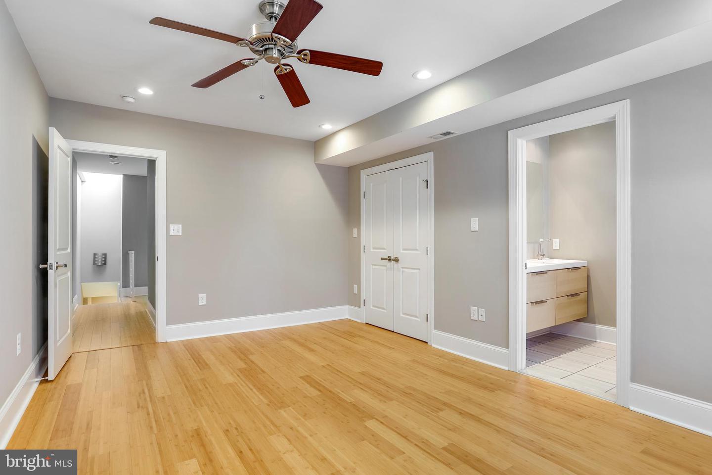 1716 M ST NE, WASHINGTON, District Of Columbia 20002, 3 Bedrooms Bedrooms, ,3 BathroomsBathrooms,Residential,For sale,1716 M ST NE,DCDC2199576 MLS # DCDC2199576