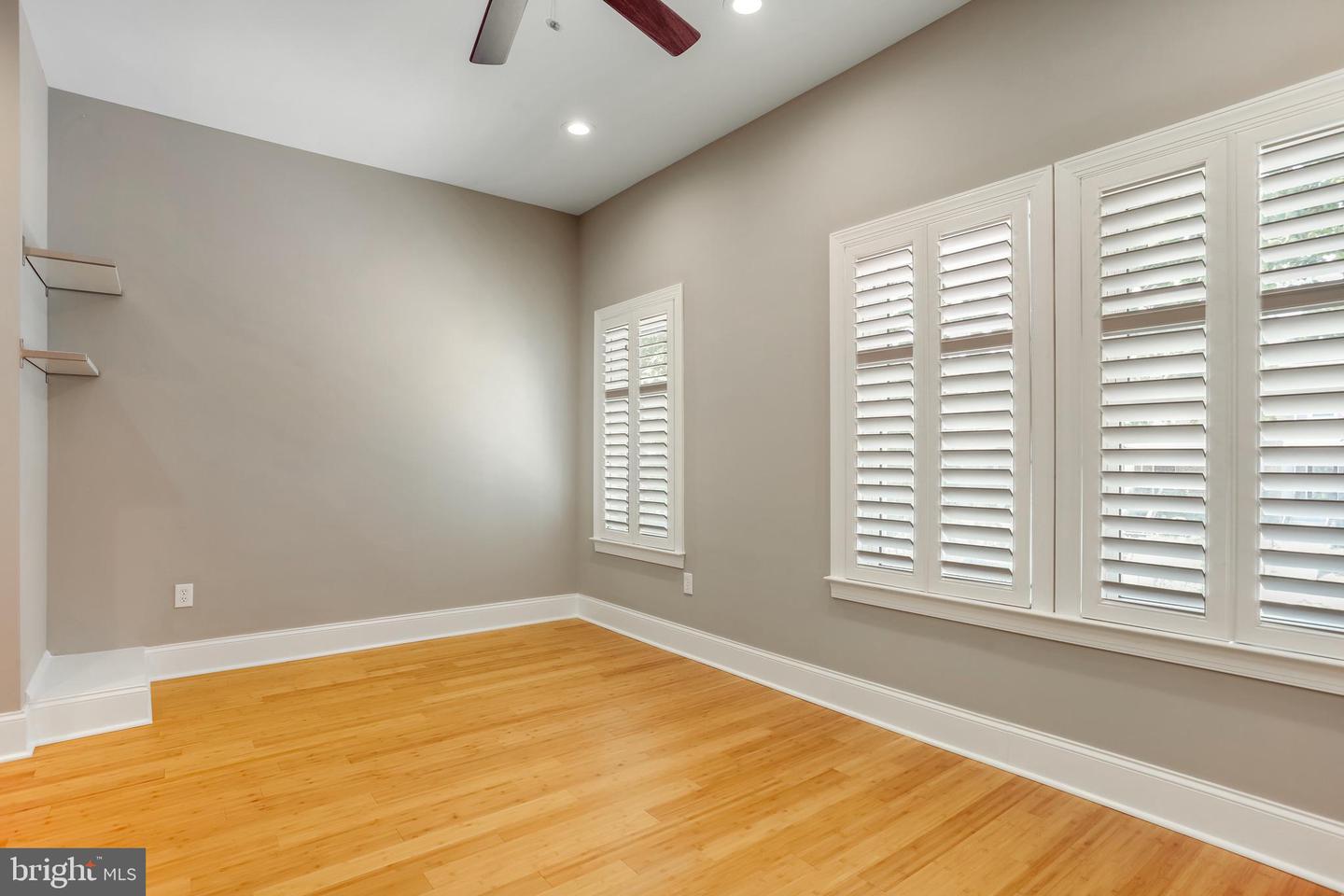 1716 M ST NE, WASHINGTON, District Of Columbia 20002, 3 Bedrooms Bedrooms, ,3 BathroomsBathrooms,Residential,For sale,1716 M ST NE,DCDC2199576 MLS # DCDC2199576