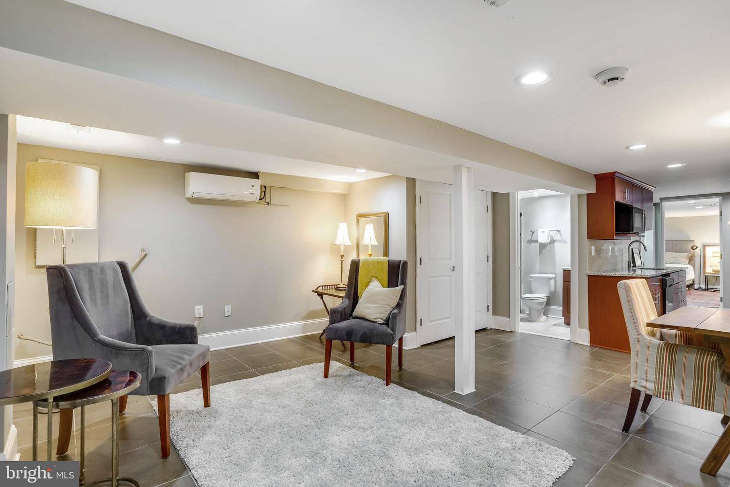 1716 M ST NE, WASHINGTON, District Of Columbia 20002, 3 Bedrooms Bedrooms, ,3 BathroomsBathrooms,Residential,For sale,1716 M ST NE,DCDC2199576 MLS # DCDC2199576