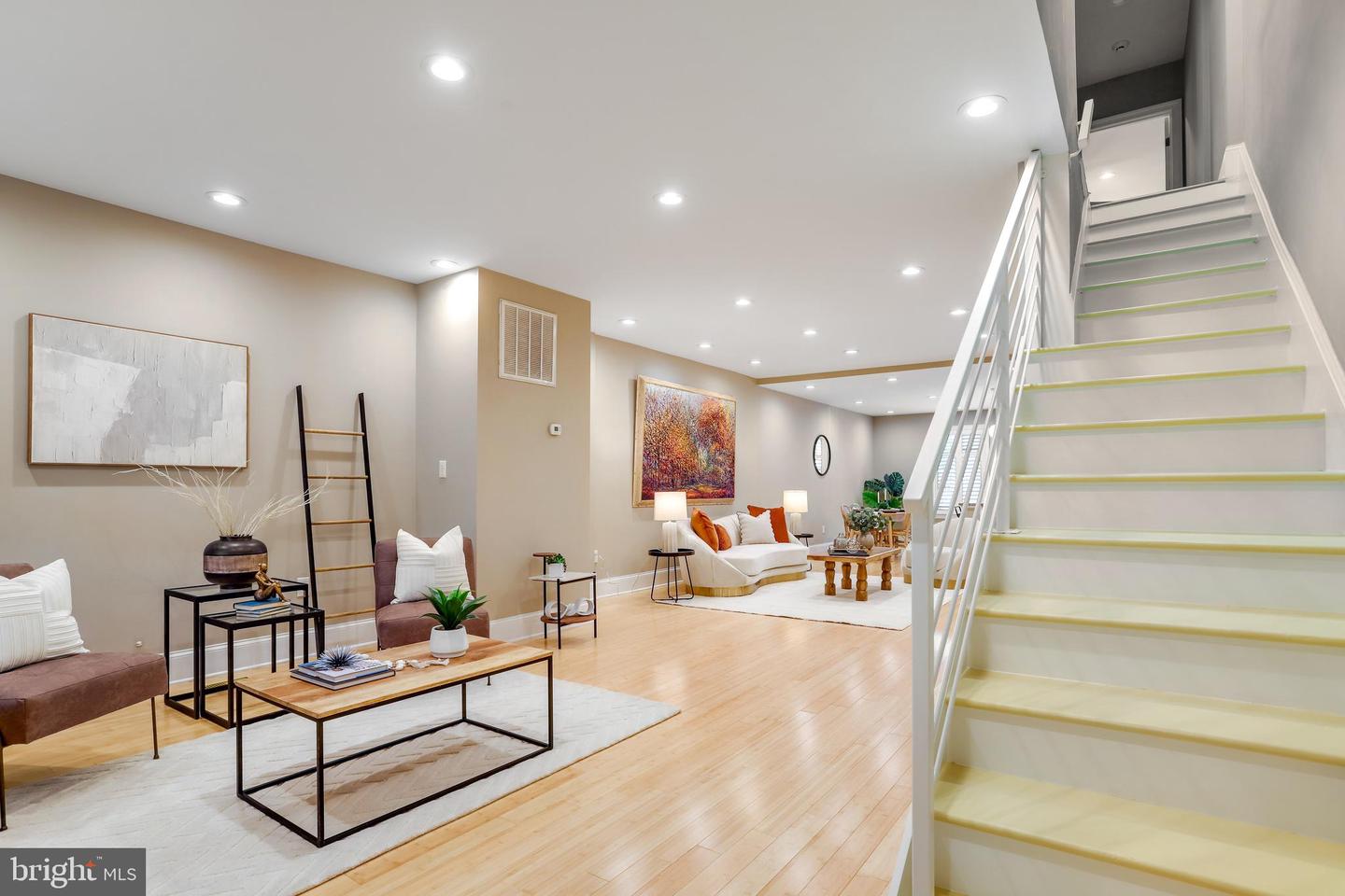 1716 M ST NE, WASHINGTON, District Of Columbia 20002, 3 Bedrooms Bedrooms, ,3 BathroomsBathrooms,Residential,For sale,1716 M ST NE,DCDC2199576 MLS # DCDC2199576