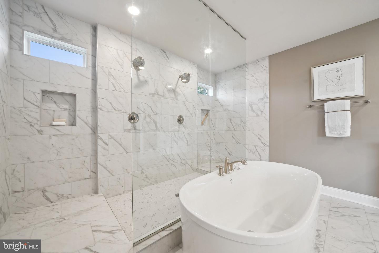 187 FAIRFIELD DR, STAUNTON, Virginia 24401, 5 Bedrooms Bedrooms, ,4 BathroomsBathrooms,Residential,For sale,187 FAIRFIELD DR,VAAG2000590 MLS # VAAG2000590