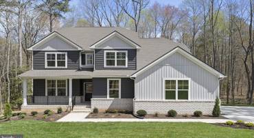 187 FAIRFIELD DR, STAUNTON, Virginia 24401, 5 Bedrooms Bedrooms, ,4 BathroomsBathrooms,Residential,For sale,187 FAIRFIELD DR,VAAG2000590 MLS # VAAG2000590