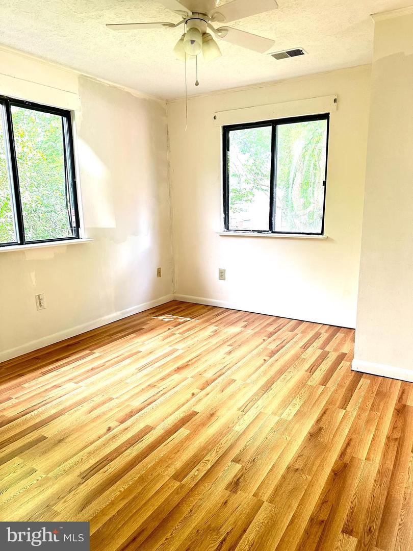 379 BROWN ST, STRASBURG, Virginia 22657, 3 Bedrooms Bedrooms, ,3 BathroomsBathrooms,Residential,For sale,379 BROWN ST,VASH2011396 MLS # VASH2011396