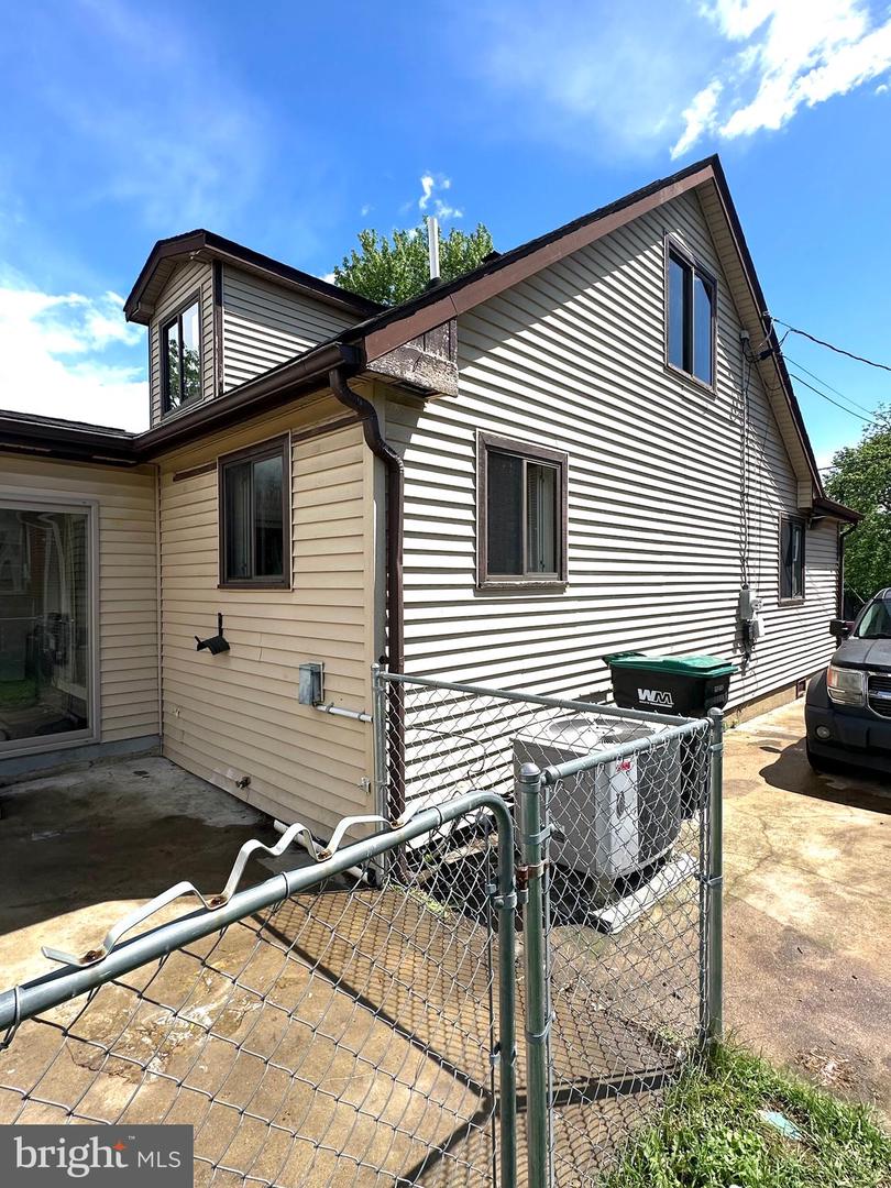 379 BROWN ST, STRASBURG, Virginia 22657, 3 Bedrooms Bedrooms, ,3 BathroomsBathrooms,Residential,For sale,379 BROWN ST,VASH2011396 MLS # VASH2011396
