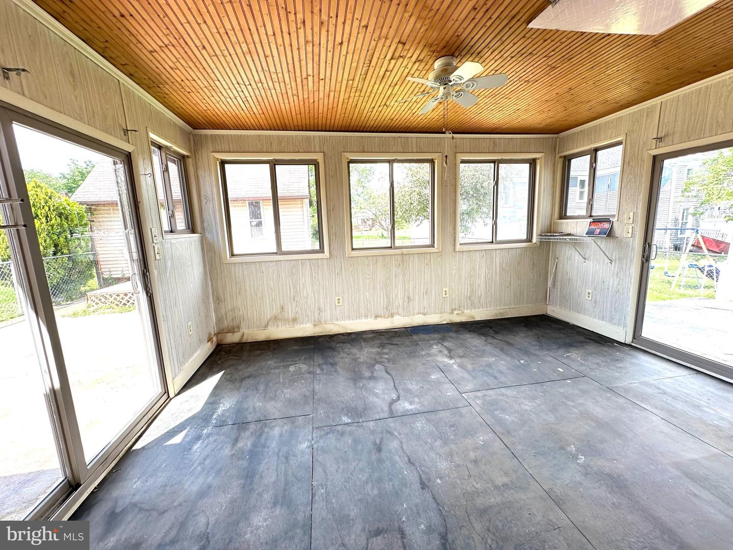 379 BROWN ST, STRASBURG, Virginia 22657, 3 Bedrooms Bedrooms, ,3 BathroomsBathrooms,Residential,For sale,379 BROWN ST,VASH2011396 MLS # VASH2011396