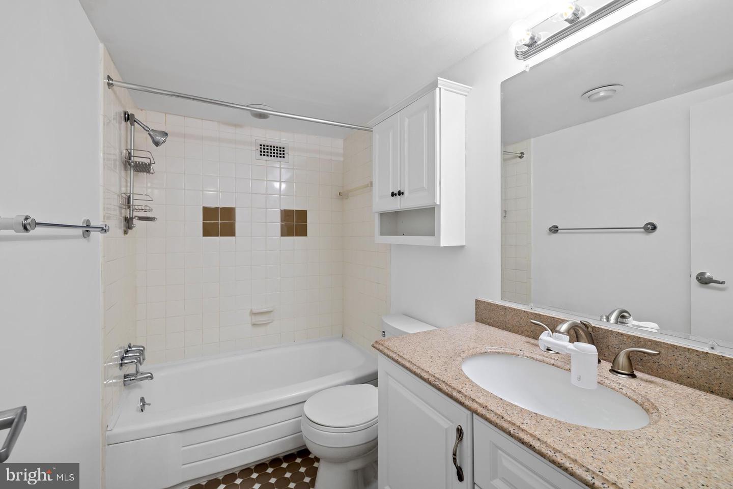 1300 ARMY NAVY DR #415, ARLINGTON, Virginia 22202, 1 Bedroom Bedrooms, ,1 BathroomBathrooms,Residential,For sale,1300 ARMY NAVY DR #415,VAAR2057208 MLS # VAAR2057208