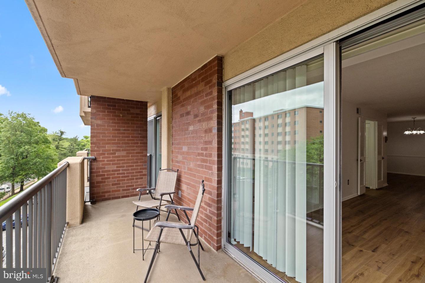 1300 ARMY NAVY DR #415, ARLINGTON, Virginia 22202, 1 Bedroom Bedrooms, ,1 BathroomBathrooms,Residential,For sale,1300 ARMY NAVY DR #415,VAAR2057208 MLS # VAAR2057208