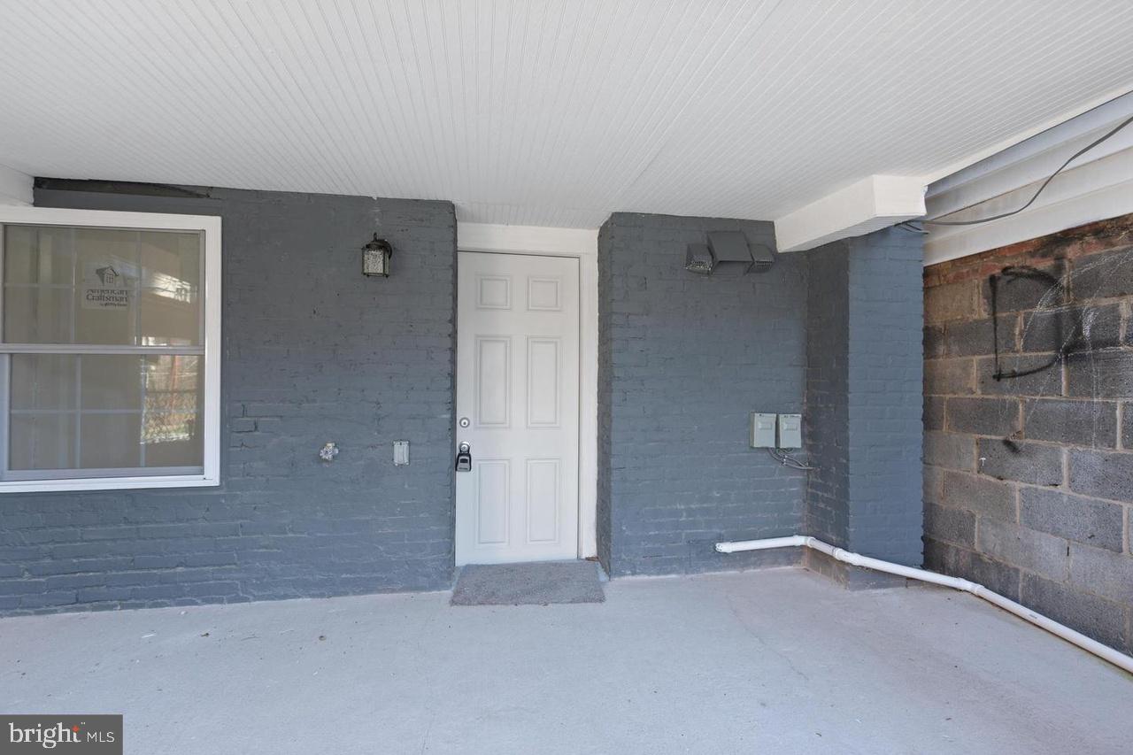 756 19TH ST NE, WASHINGTON, District Of Columbia 20002, 5 Bedrooms Bedrooms, 12 Rooms Rooms,3 BathroomsBathrooms,Residential,For sale,756 19TH ST NE,DCDC2199558 MLS # DCDC2199558