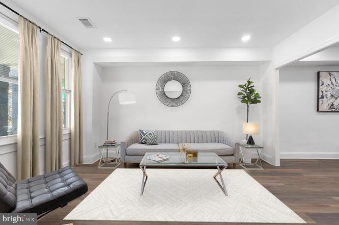 756 19TH ST NE, WASHINGTON, District Of Columbia 20002, 5 Bedrooms Bedrooms, 12 Rooms Rooms,3 BathroomsBathrooms,Residential,For sale,756 19TH ST NE,DCDC2199558 MLS # DCDC2199558