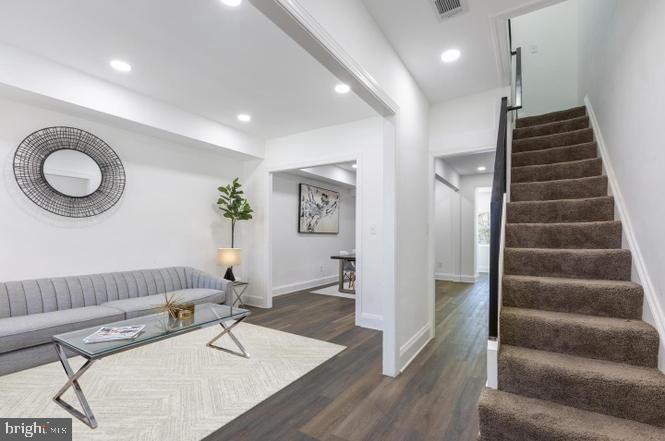 756 19TH ST NE, WASHINGTON, District Of Columbia 20002, 5 Bedrooms Bedrooms, 12 Rooms Rooms,3 BathroomsBathrooms,Residential,For sale,756 19TH ST NE,DCDC2199558 MLS # DCDC2199558