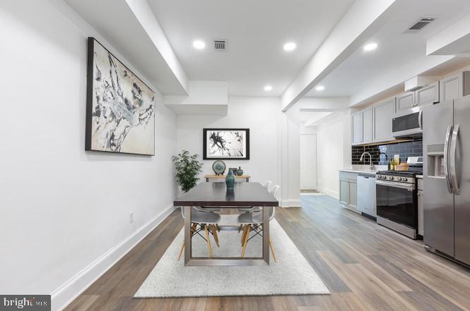 756 19TH ST NE, WASHINGTON, District Of Columbia 20002, 5 Bedrooms Bedrooms, 12 Rooms Rooms,3 BathroomsBathrooms,Residential,For sale,756 19TH ST NE,DCDC2199558 MLS # DCDC2199558