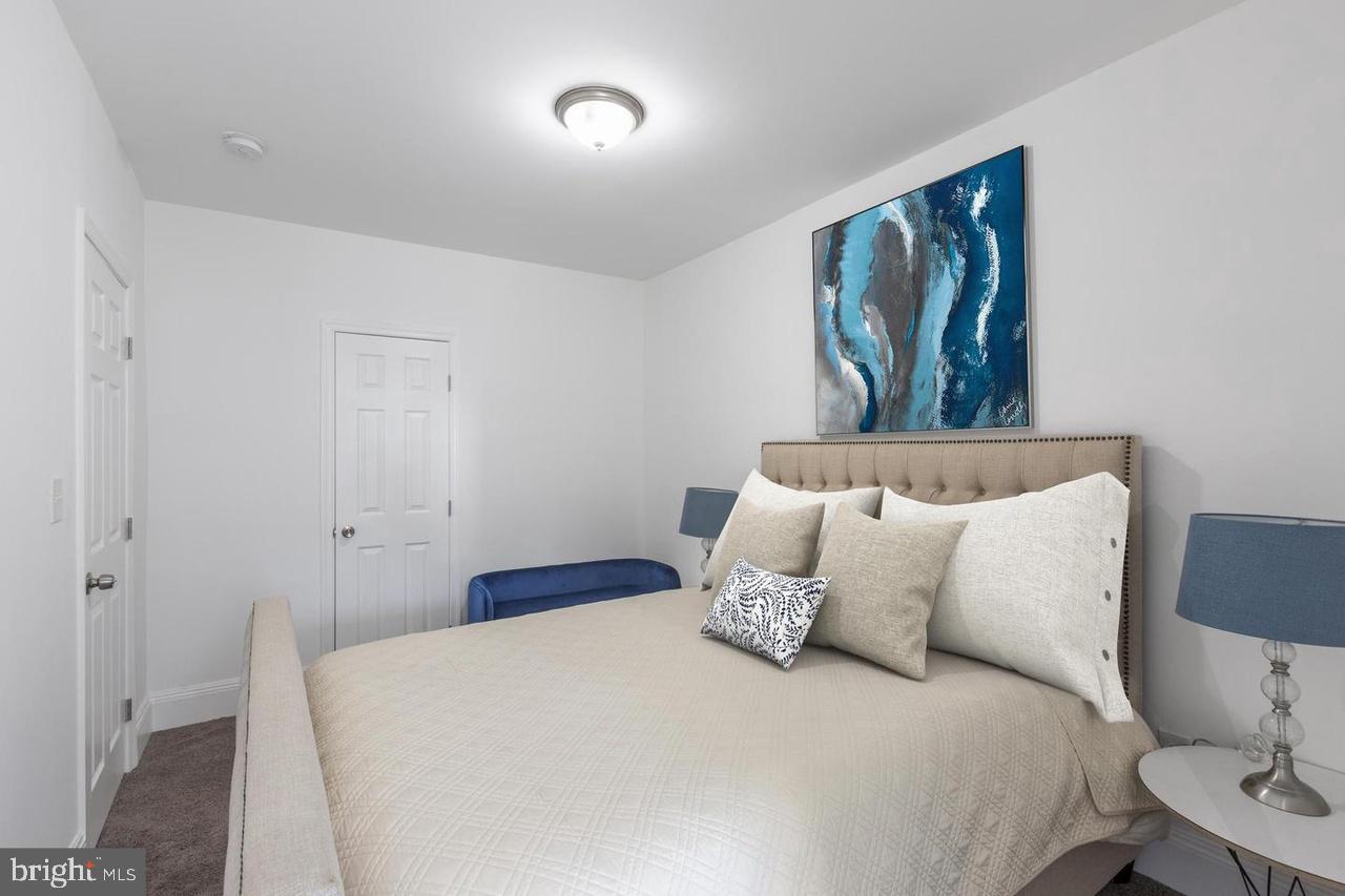 756 19TH ST NE, WASHINGTON, District Of Columbia 20002, 5 Bedrooms Bedrooms, 12 Rooms Rooms,3 BathroomsBathrooms,Residential,For sale,756 19TH ST NE,DCDC2199558 MLS # DCDC2199558