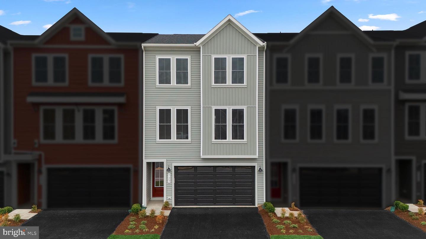 127 GALAXY PL, STEPHENSON, Virginia 22656, 3 Bedrooms Bedrooms, ,2 BathroomsBathrooms,Residential,For sale,127 GALAXY PL,VAFV2034024 MLS # VAFV2034024