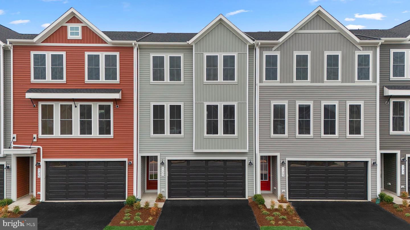 127 GALAXY PL, STEPHENSON, Virginia 22656, 3 Bedrooms Bedrooms, ,2 BathroomsBathrooms,Residential,For sale,127 GALAXY PL,VAFV2034024 MLS # VAFV2034024