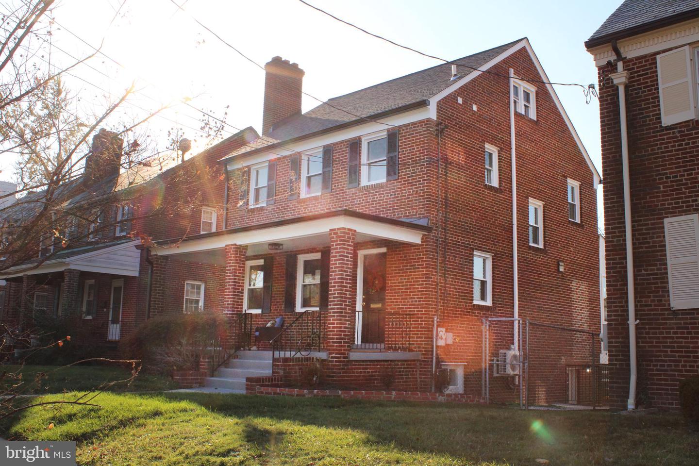 6932 8TH ST NW, WASHINGTON, District Of Columbia 20012, 4 Bedrooms Bedrooms, ,3 BathroomsBathrooms,Residential,For sale,6932 8TH ST NW,DCDC2169896 MLS # DCDC2169896