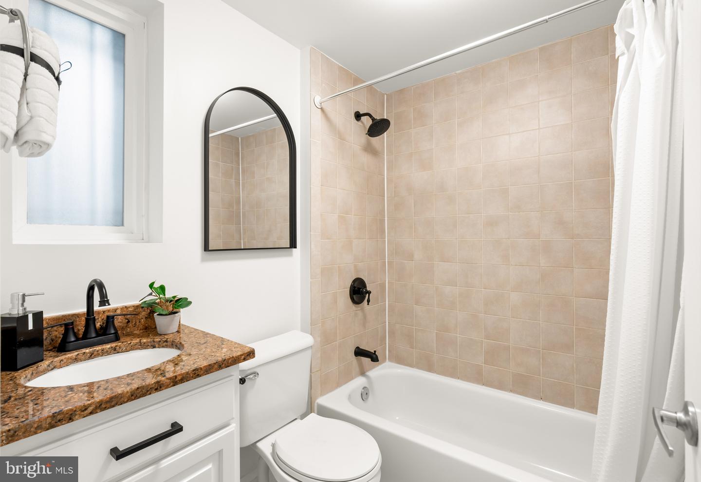 804 TAYLOR ST NW #105, WASHINGTON, District Of Columbia 20011, 1 Bedroom Bedrooms, ,1 BathroomBathrooms,Residential,For sale,804 TAYLOR ST NW #105,DCDC2176978 MLS # DCDC2176978
