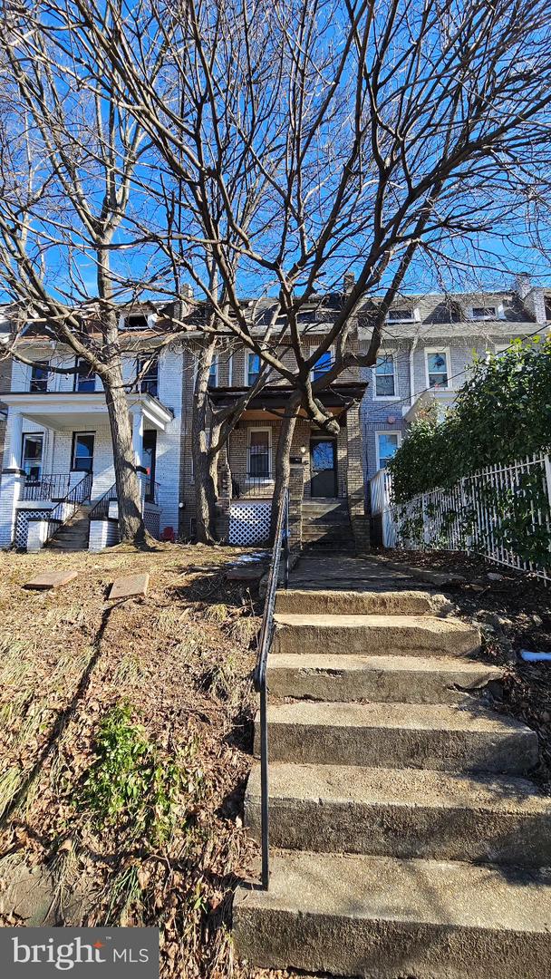 5723 13TH ST NW, WASHINGTON, District Of Columbia 20011, 4 Bedrooms Bedrooms, ,1 BathroomBathrooms,Residential,For sale,5723 13TH ST NW,DCDC2177006 MLS # DCDC2177006